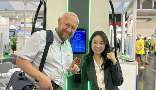 鴻嘉利閃耀2024歐洲智慧能源展丨聚焦創(chuàng)新技術(shù)，共筑全球碳中和未來(lái)(圖9)